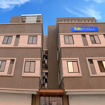 Fabhotel Dev'S Inn Indore Eksteriør billede